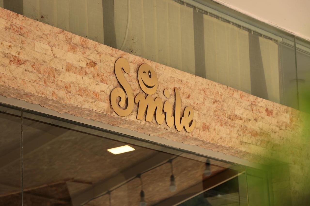 Hotel Smile コブレチ エクステリア 写真
